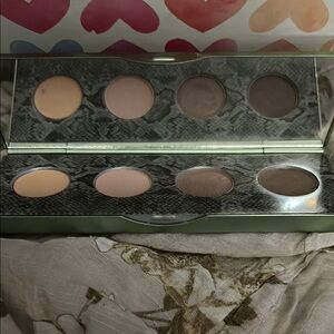 Eyeshadow Palette - Neutral Shades